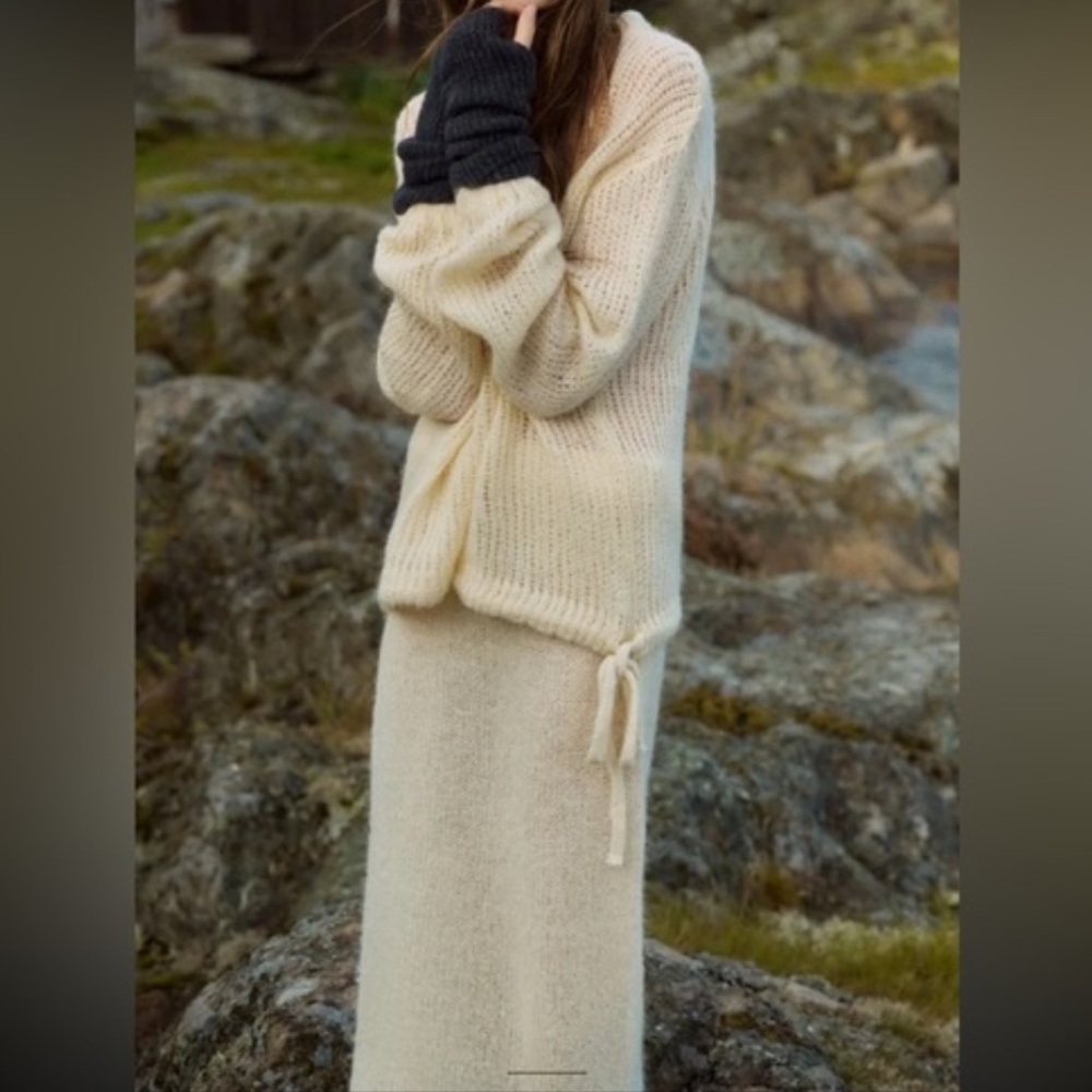 NWT Zara Butter Wool/Alpaca Blend Long Set Sweater and Skirt Size L